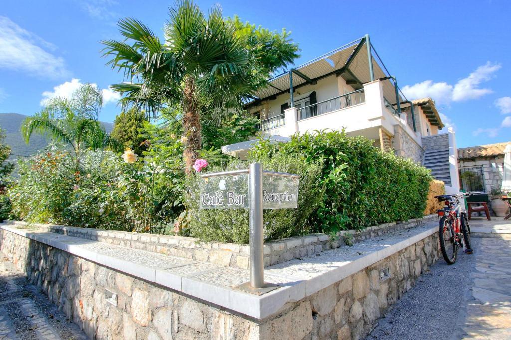 Epidaurus Sunny Garden Aparthotel מראה חיצוני תמונה